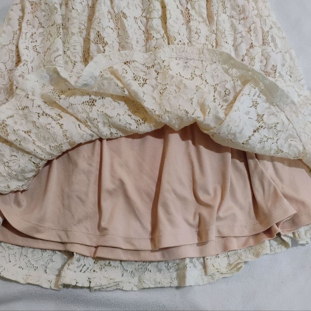 Forever 21 Cream Floral Lace Mini Skirt - Picture 5 of 8